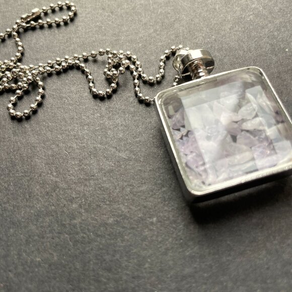✨ Pendant Necklace Crushed Amethyst Stone Shaker Square Frame Bottle Silver Tone - Picture 3 of 14